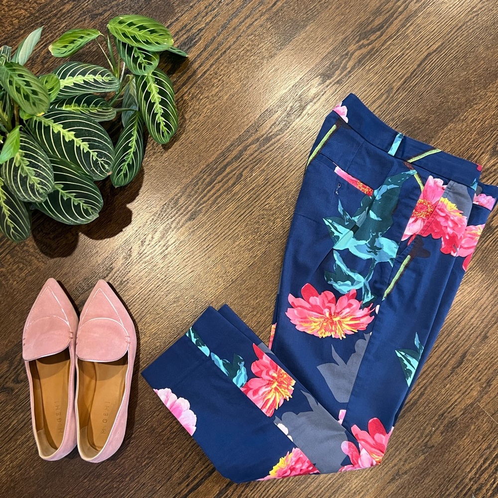 Floral capri pants